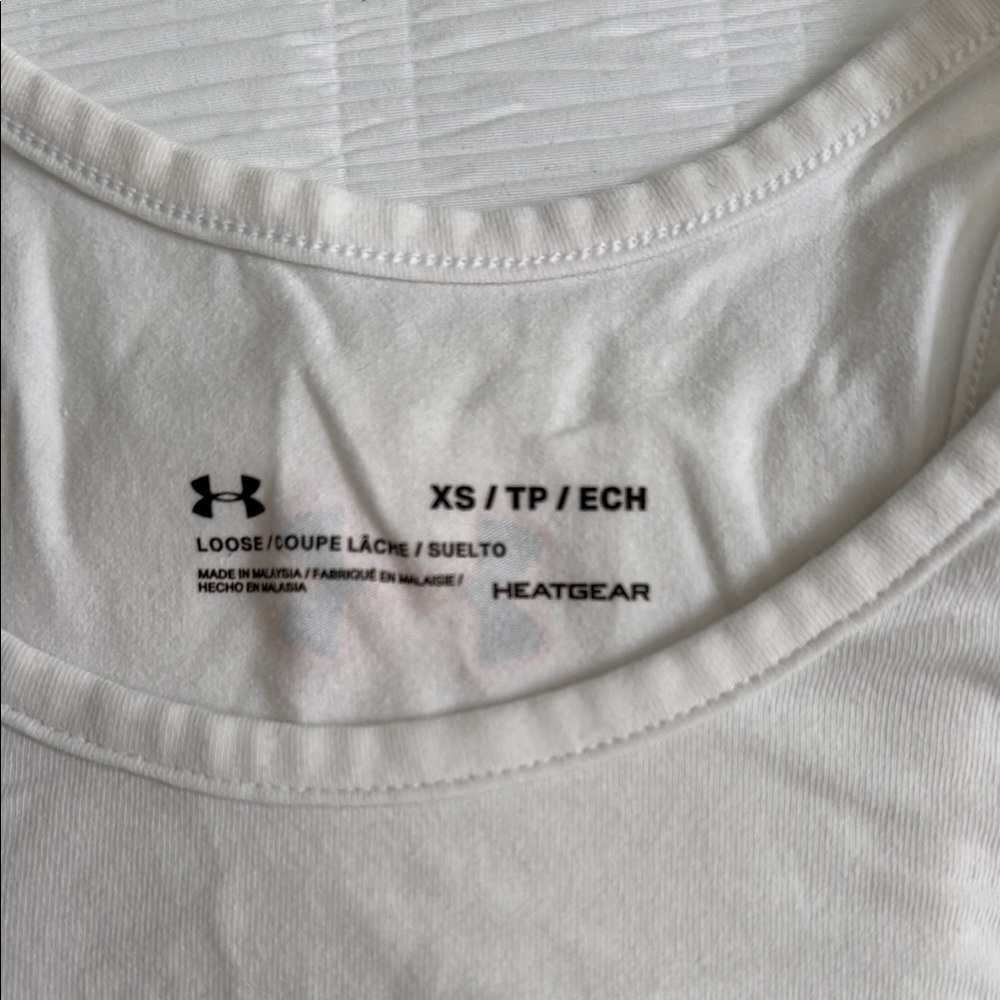 Under Armour Gray Sleeveless Tank Top with Large Logo - Picture 4 of 4
